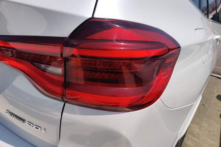 Used BMW X3 2021 xDrive28i M Sport Package Exterior 3