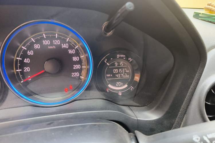 Used Honda XR-V 2017 1.5L LXi CVT Classic Edition Odometer Close Up