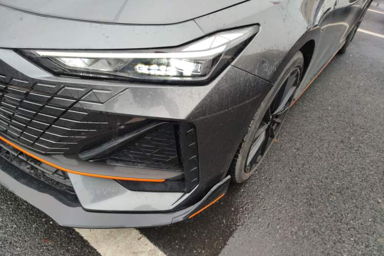 Used Changan UNI-V 2023 1.5T Sport Edition
