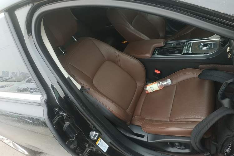 Used Jaguar XFL 2020 XFL 2.0T P250 Two-Wheel-Drive Luxury Edition