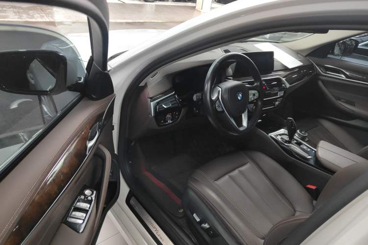 Used BMW 5 Series 2020 525Li Luxury Package
