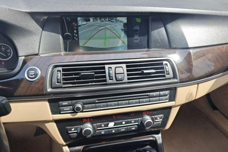 Used BMW 5 Series 2012 523Li Luxury Model Audio And AC Panel