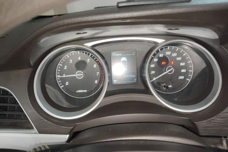 Used Baojun 730 2016 1.5L Manual Standard Version 7 Seats Instrument Cluster