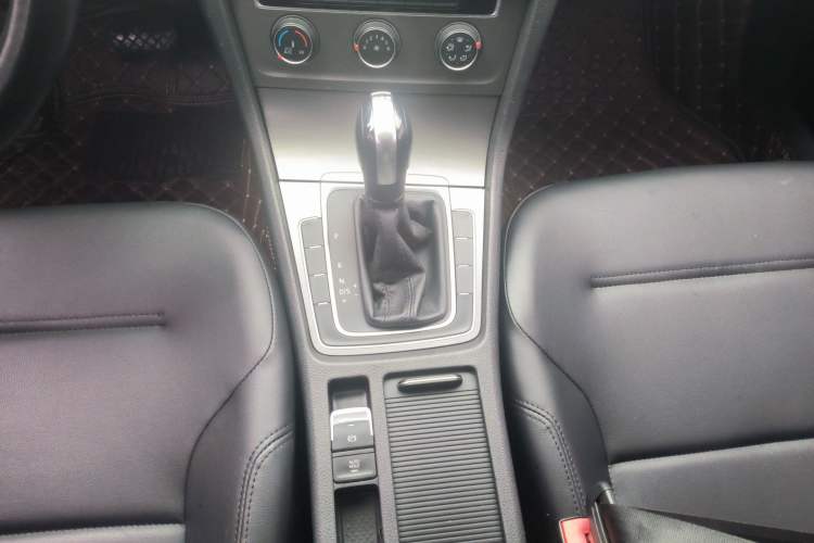 Used Volkswagen Golf 2016 230TSI Automatic Comfort Version