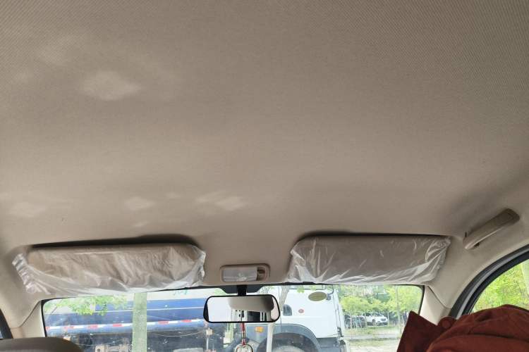 Used Wuling Hongguang V 2022 1.5L Jingqu Version Hydraulic Power Steering LAR Headliner