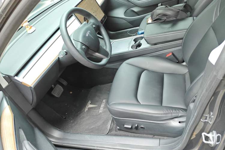 Used Tesla Model 3 2022 Rear-Wheel-Drive Version