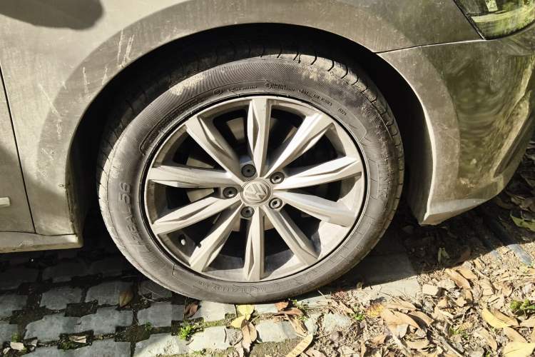 Used Volkswagen Passat 2017 330TSI DSG Luxury Edition
