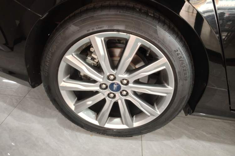 Used Ford Taurus 2019 EcoBoost 245 Premium Edition Exterior 5