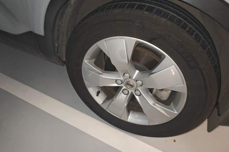 Used Volvo XC40 2019 T4 Four-Wheel Drive Midnight Amazon Blue