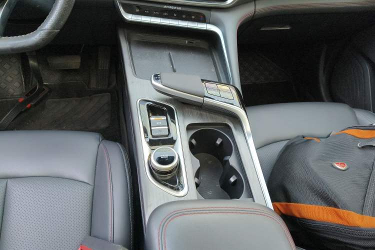 Used CHANGAN UNI-T 2020 1.5T Prestige Version
