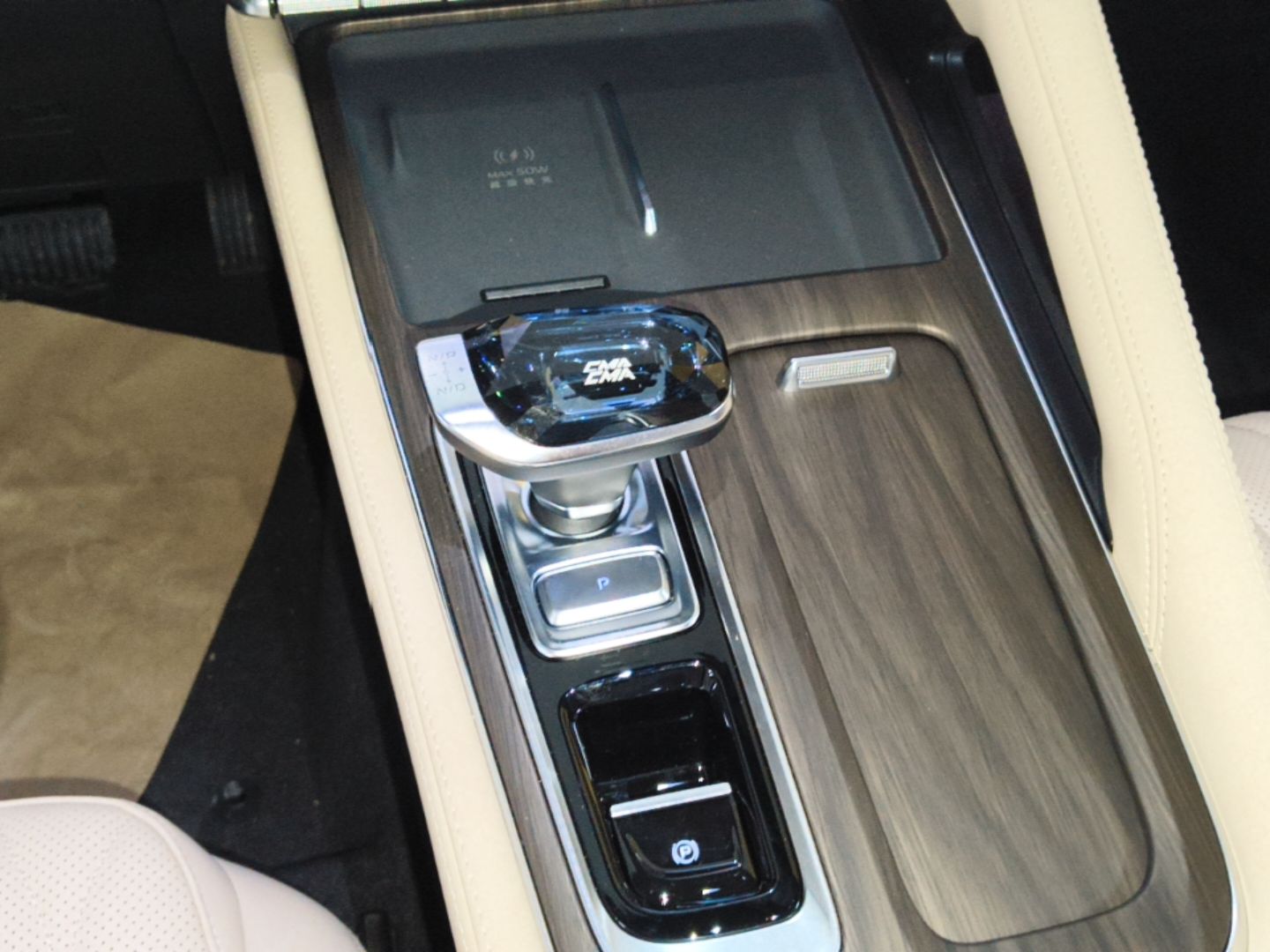 Geely Auto Monjaro L 2026 Model Oriental Yao 2.0TD Automatic Lanxing Edition — снимка 16