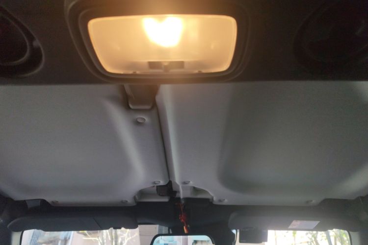 Used BAIC Off-Road BJ40 2019 2.0T Automatic Four-Wheel Drive Urban Hunter Edition Flagship Model China V Emission Standard Headliner