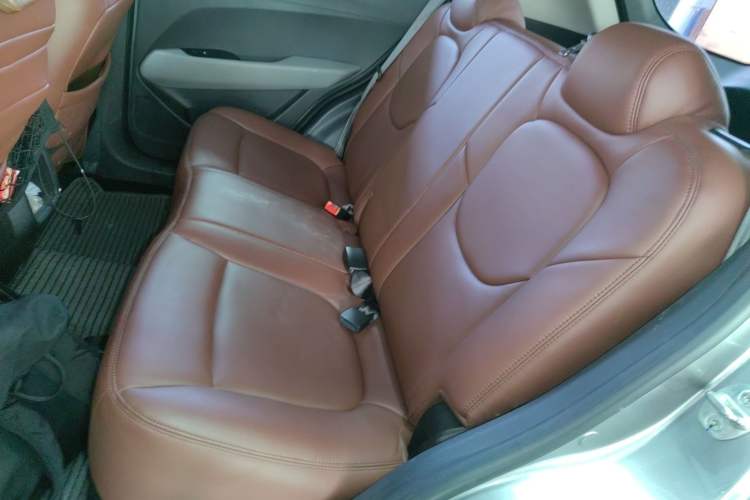 Used Baojun 510 2019 1.5L Manual Jingxiang Model 73kW China VI Emission Standard Left Rear Seat