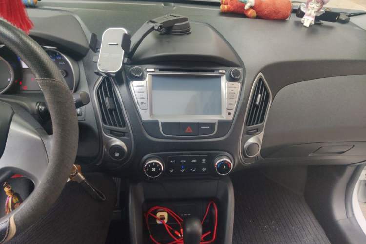 Used Hyundai ix35 2015 2.0L Automatic 2WD Comfort Edition China IV Standard