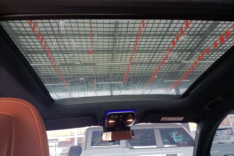 Used Mercedes-Benz GLC 2024 GLC 260 L 4MATIC Dynamic Edition 5-seater Headliner