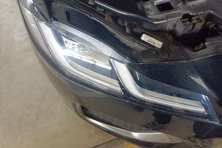 Used Jaguar XFL 2023 XFL 2.0T P250 Two-Wheel-Drive Luxury Deluxe Edition