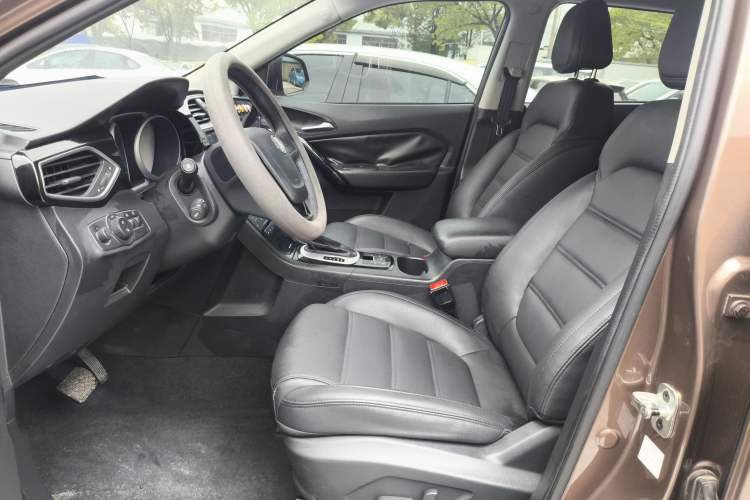 Used MG GS 2015 1.5TGI TST Luxury Edition Left Front Seat