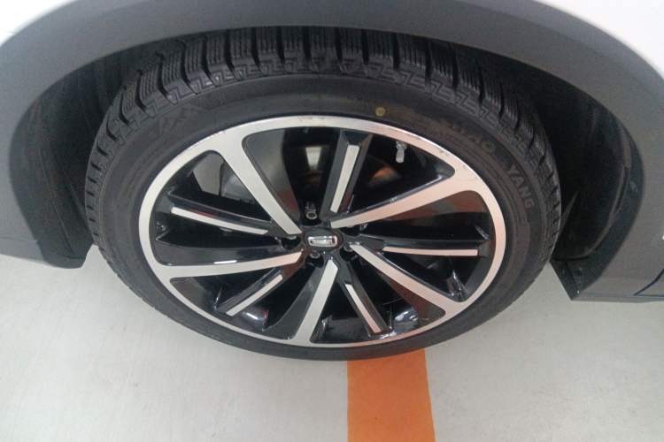 Used Bestune T77 2019 230 TID Automatic Prestige Version China V Emission Standard