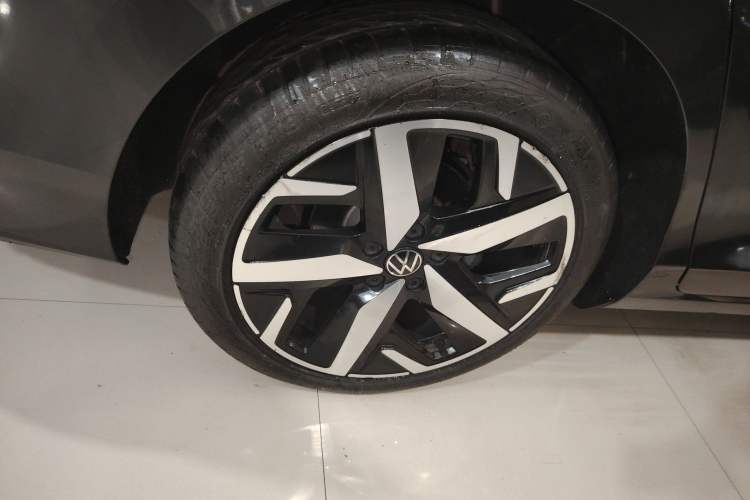 Used Volkswagen Lamando 2024 Lavida L 280TSI DSG Cool & Spicy Edition
