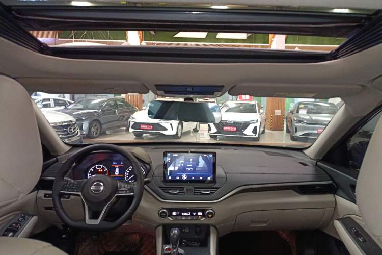 Used Nissan Teana 2019 2.0L XL Comfort Edition Headliner