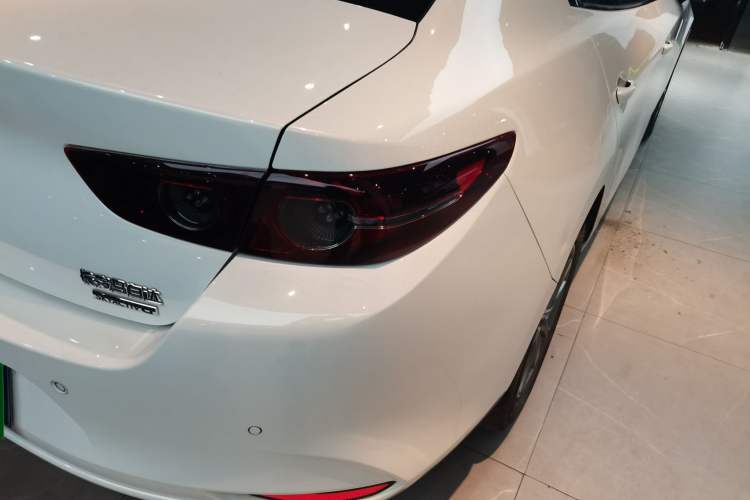 Used Mazda Mazda 3 Axela 2021 2.0L Automatic Zhiqing Edition