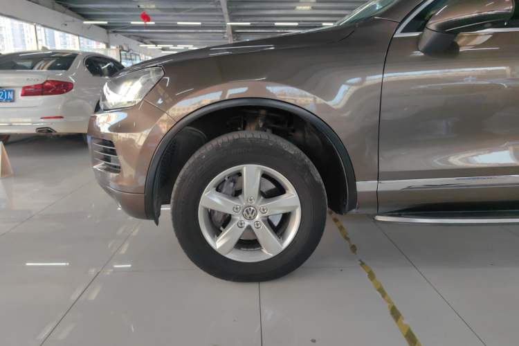 Used Volkswagen Touareg 2015 3.0 TSI Comfort Model