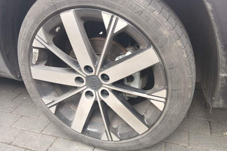 Used Geely Auto icon 2025 Linglong 1.5TD Ruyi Edition Right Front Wheel Hub