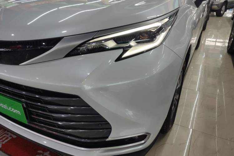 Used Toyota SIENNA 2024 2.5L Hybrid Four-Wheel Drive Prestige Edition Left Front Headlight