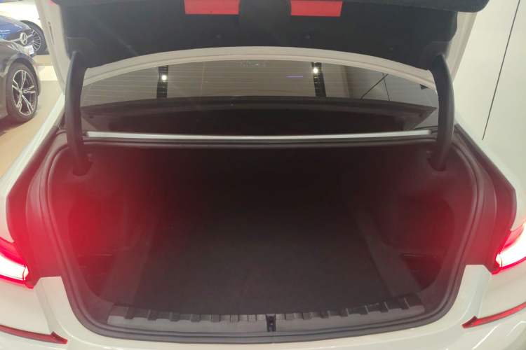 Used BMW 3 Series 2021 Facelifted 325Li M Sport Night Edition Package
