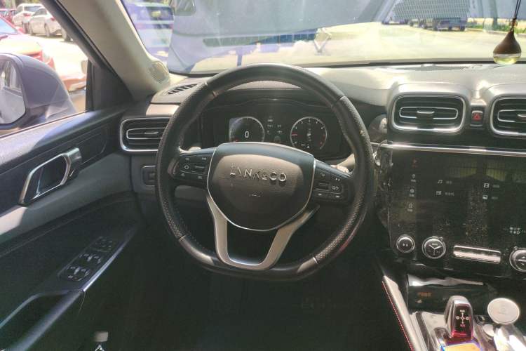 Used Lynk & Co 02 2019 1.5T DCT Two-Wheel Drive Sporty Version China VI Standard Steering Wheel