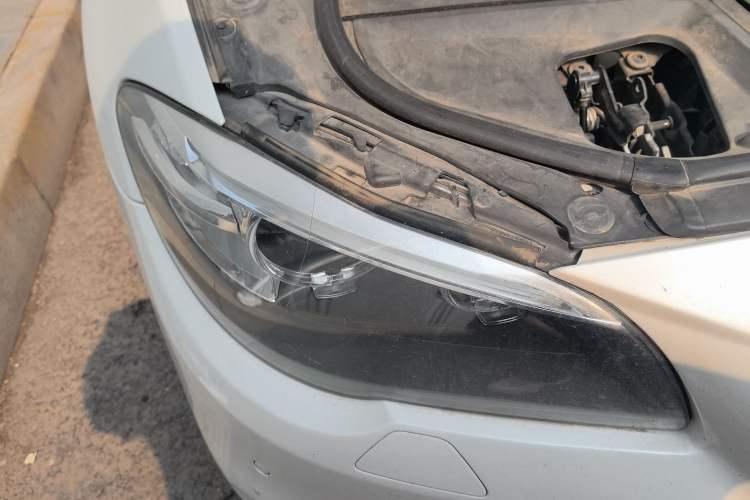 Used BMW 5 Series 2014 525Li Leading Model
