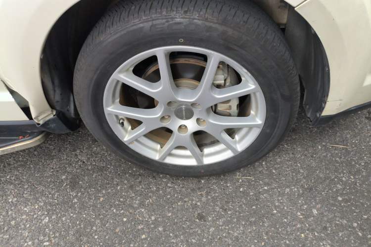 Used Dodge Journey 2013 2.4L Two-Wheel Drive Luxury Version