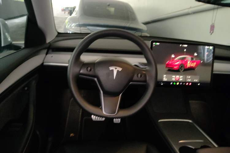 Used Tesla Model Y 2024 Performance High-Performance Edition Steering Wheel