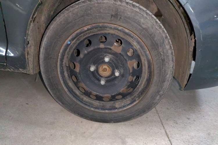 Used Chery Fengyun 2 2013 Hatchback 1.5L Manual Ruiyi Edition