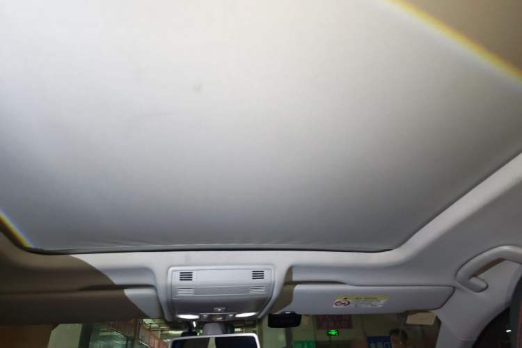 Used Volkswagen Tayron 2019 330TSI Two-Wheel-Drive Luxury Version China V Emission Standard Headliner