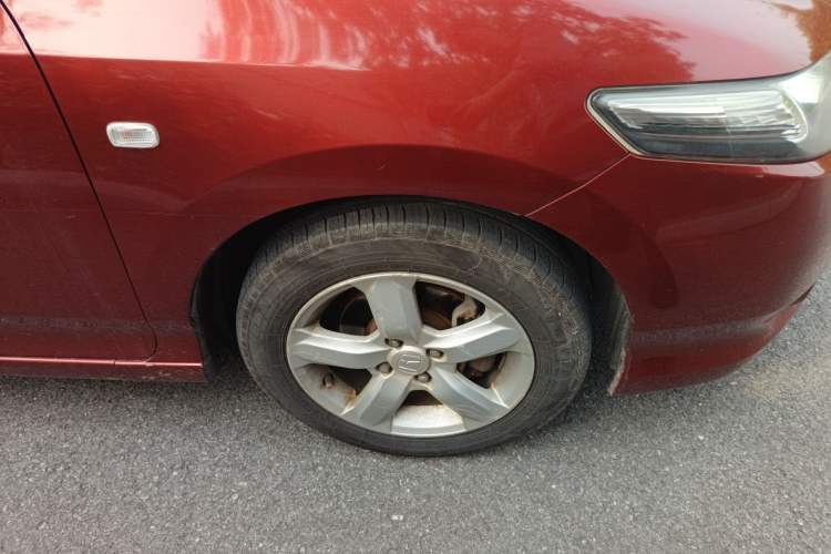 Used Honda City Classic 2008 1.5L manual Elite Edition Right Front Wheel Hub