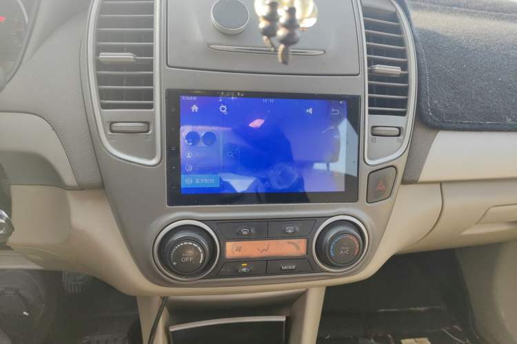 Used Nissan Sylphy 2012 Classic 1.6XE Manual Comfort Edition Audio And AC Panel