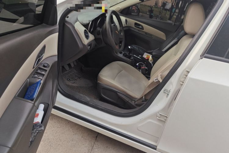 Used Chevrolet Cruze 2015 1.5L Classic SE MT
