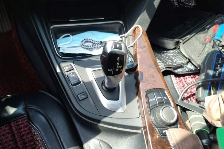 Used BMW 3 Series 2013 320Li Fashion Model
