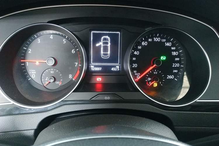 Used Volkswagen Magotan 2019 330TSI DSG Leading Edition China V Standard Instrument Cluster