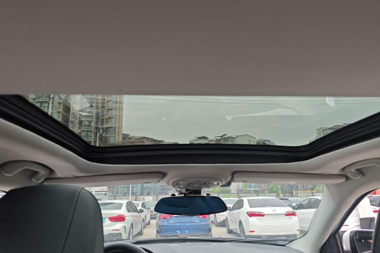 Used Jeep Compass 2017 200T Automatic Family Edition
