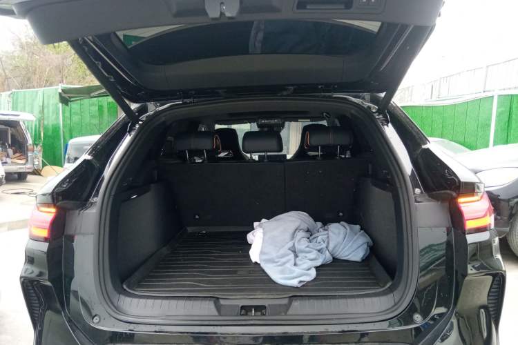 Used BYD Song PLUS New Energy 2024 Honor Edition EV 520km Flagship Model
