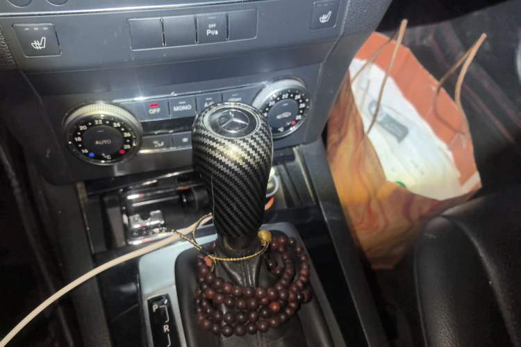 Used Mercedes-Benz GLK-Class 2011 GLK 300 4MATIC Fashion Model