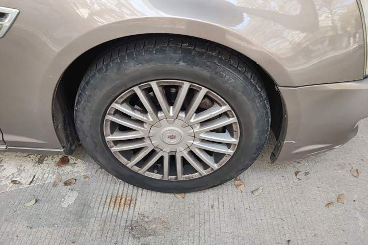 Used Cadillac SLS Seville 2010 3.0L Elite Edition Right Front Wheel Hub