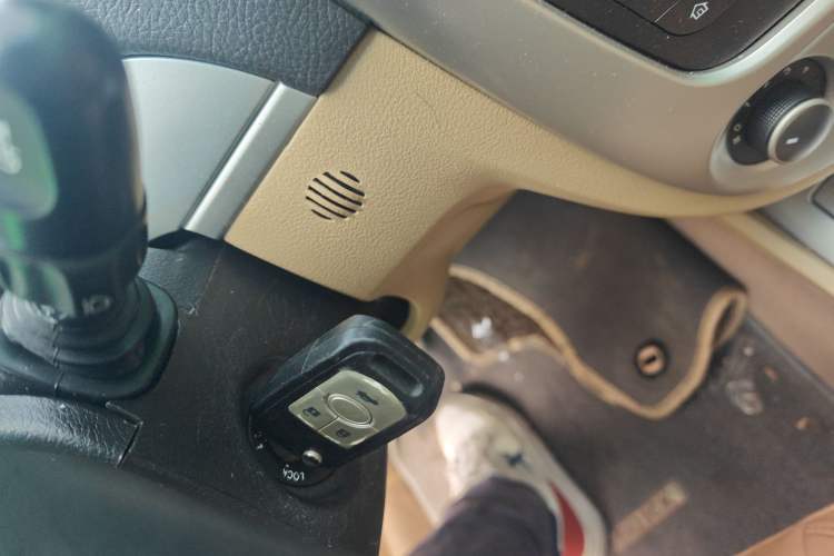 Used Buick Excelle 2013 1.5L Automatic Classic Model
