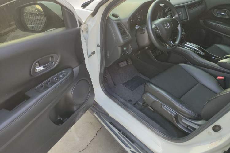 Used Honda Vezel 2019 1.5L CVT Pioneer Edition China VI
