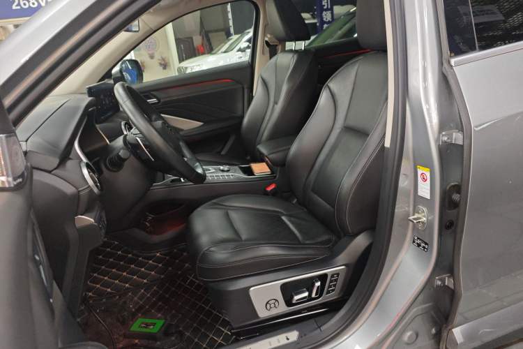 Used Wey VV6 2021 2.0T Two-Wheel Drive Smart Plus
