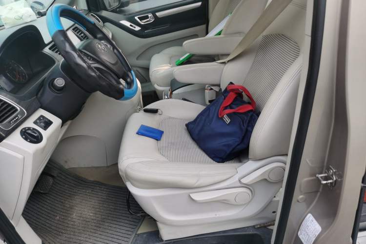 Used SAIC MAXUS G10 2018 PLUS 2.0T Automatic Elite Edition
