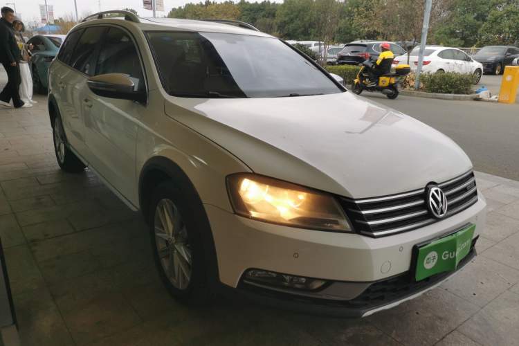 Used Volkswagen Magotan 2012 Travel Edition 2.0 TSI 4x4 Comfort Version
