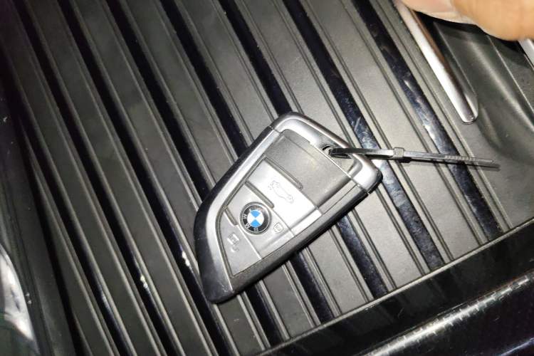 Used BMW X5 2017 xDrive28i
